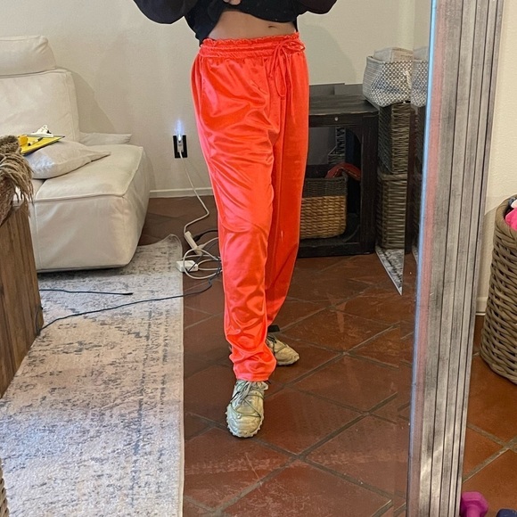 Laina Rauma Small drawstring Club Bed neon orange pants - Picture 7 of 7